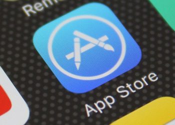 Apple Pay and iOS App Store under formal antitrust probe in Europe