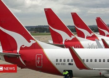 Coronavirus: Qantas axes most overseas flights until October